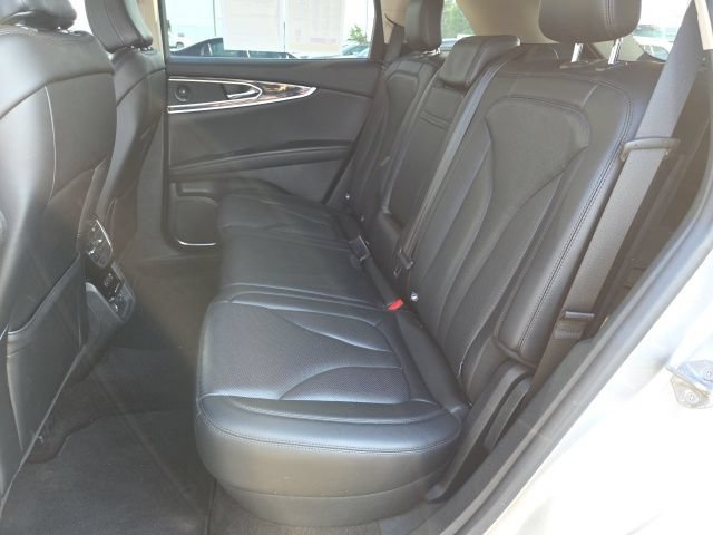 Used 2021 Lincoln Nautilus Reserve FWD image 11