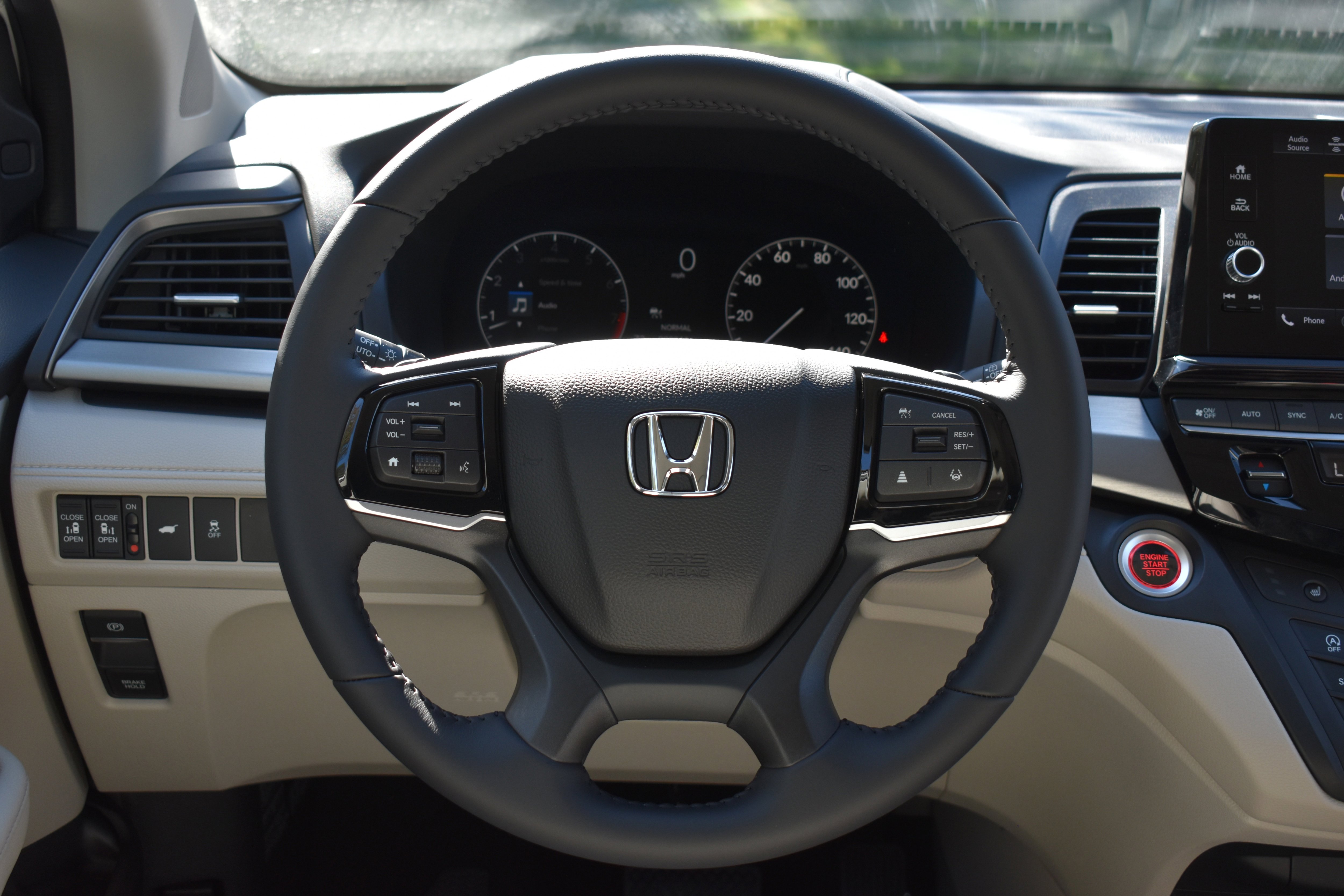 New 2025 Honda Odyssey EX-L image 17