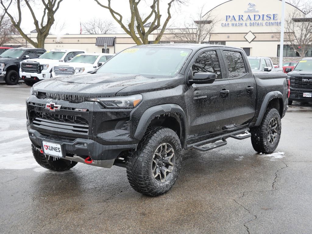 Used 2024 Chevrolet Colorado ZR2 image 4