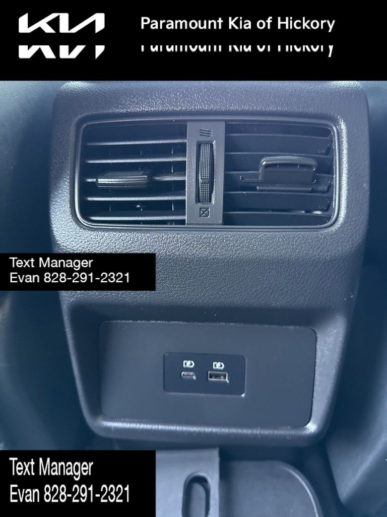 Used 2023 Nissan Rogue SV w/ SV Premium B Package image 15