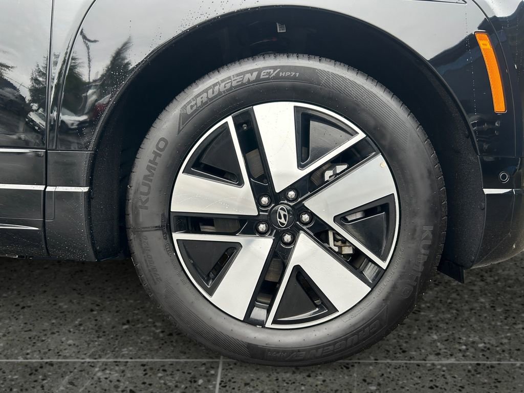 Certified 2026 Hyundai Ioniq 9 SEL image 9