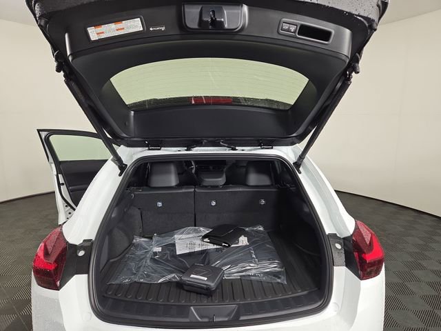 New 2026 Lexus UX 300h AWD image 32