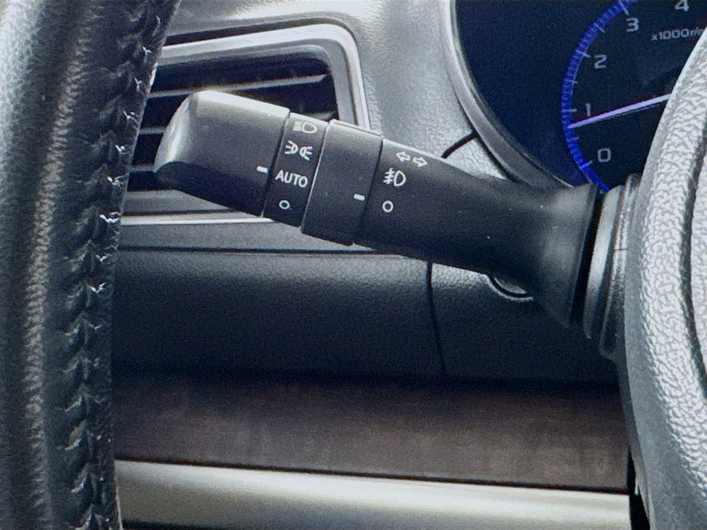 Used 2016 Subaru Outback 2.5i Limited image 12