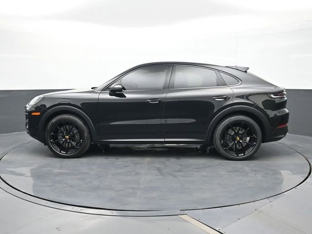 Certified 2024 Porsche Cayenne Coupe AWD/4WD image 2