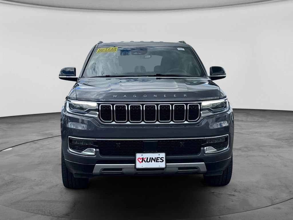 Used 2024 Jeep Wagoneer Series II w/ Flexible Seating Group AWD/4WD image 2