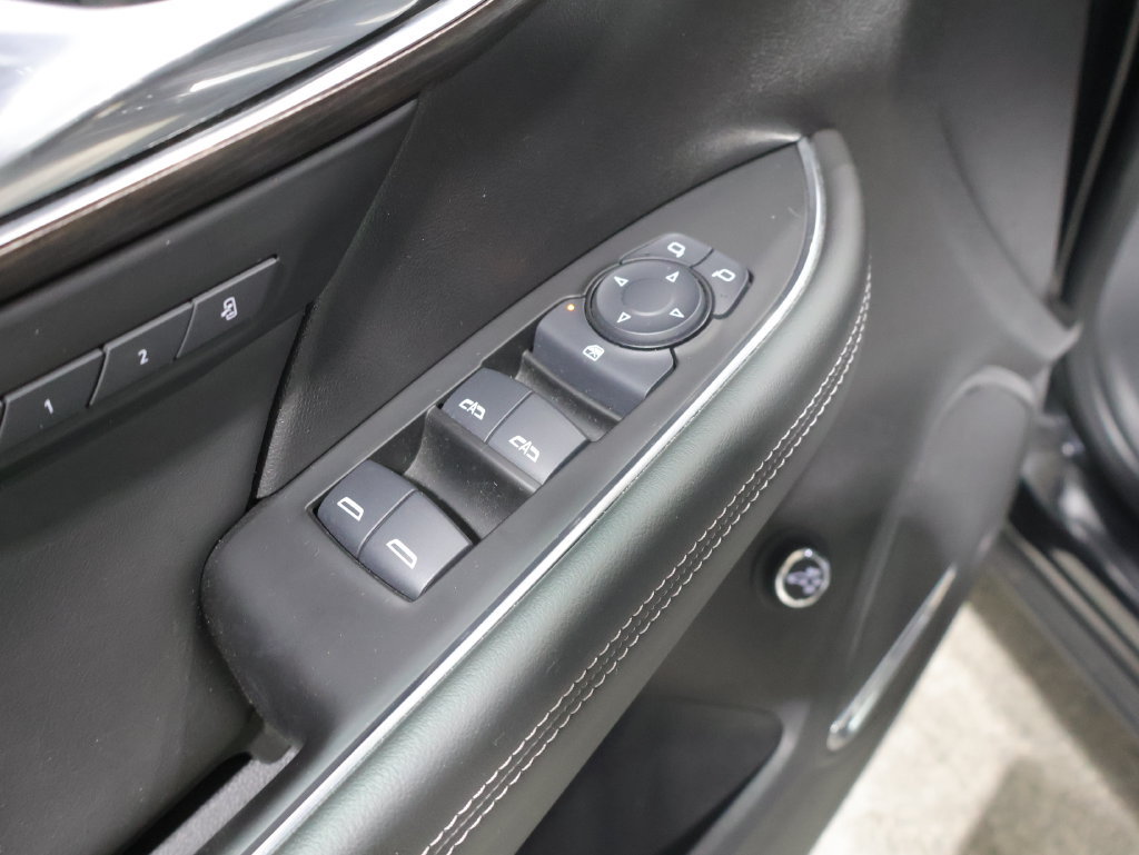 Used 2023 Buick Envision Avenir AWD/4WD image 14