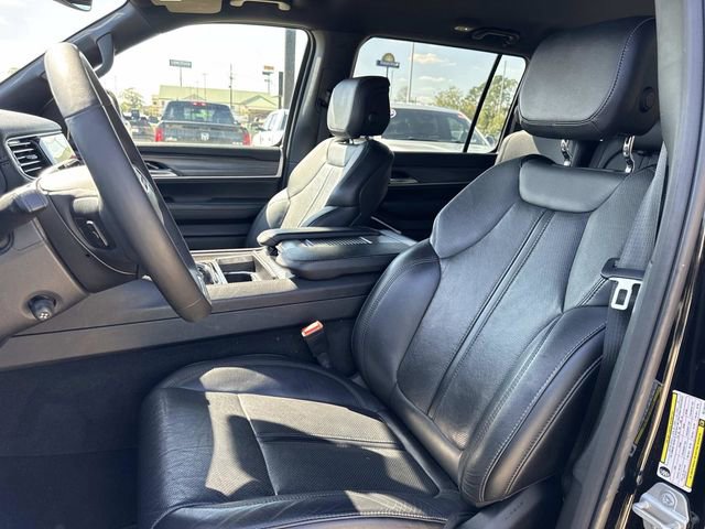 Used 2024 Jeep Wagoneer Series II w/ Flexible Seating Group image 20