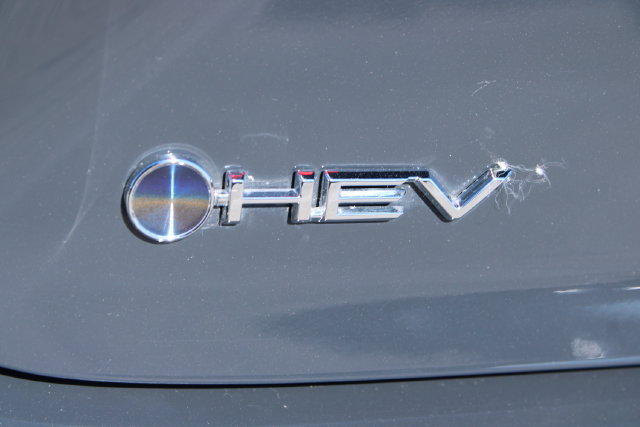 Used 2025 Toyota Camry LE w/ Convenience Package FWD image 8