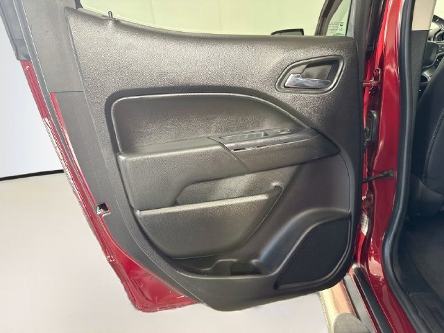Used 2019 Chevrolet Colorado LT w/ Luxury Package, Chrome RWD image 24