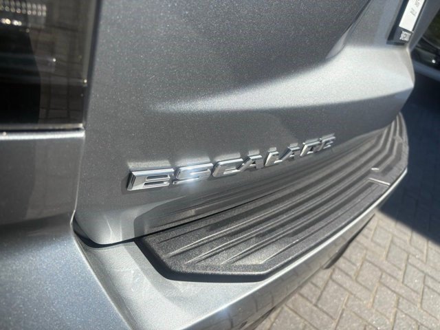 Certified 2025 Cadillac Escalade Sport Platinum AWD/4WD image 11