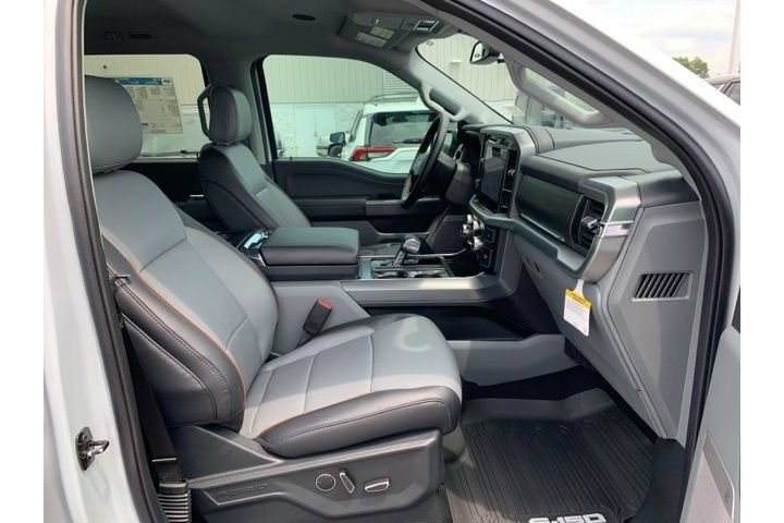 Used 2025 Ford F150 Lariat w/ Equipment Group 502A High AWD/4WD image 26