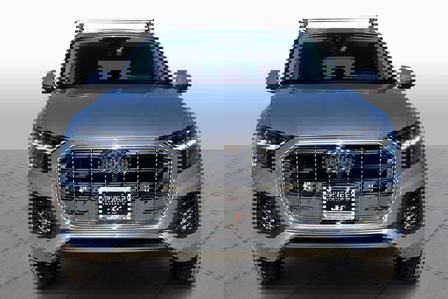 Used 2022 Audi Q8 Premium image 3