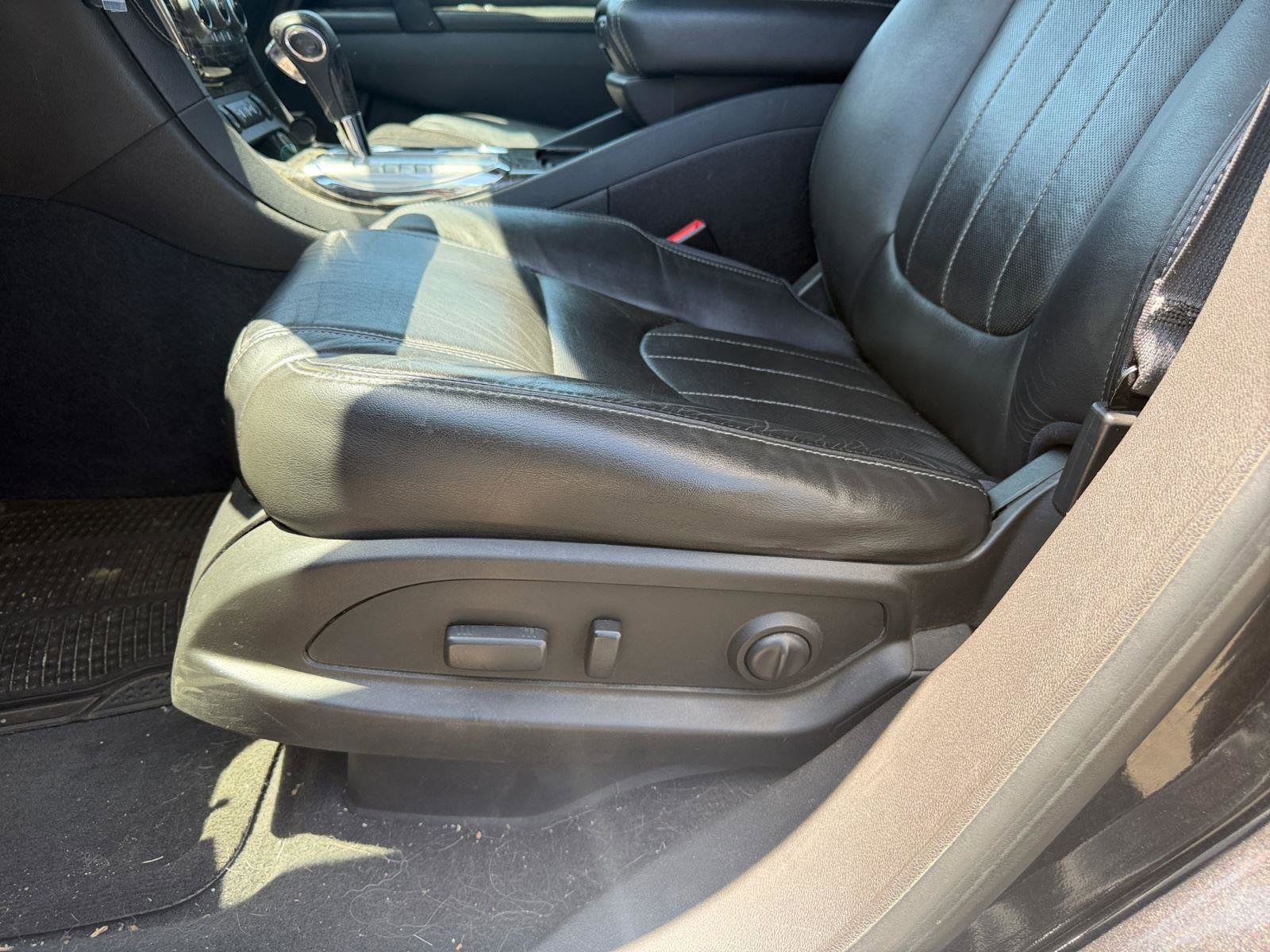 Used 2014 Buick Enclave Premium w/ Trailering Provision Package AWD/4WD image 25
