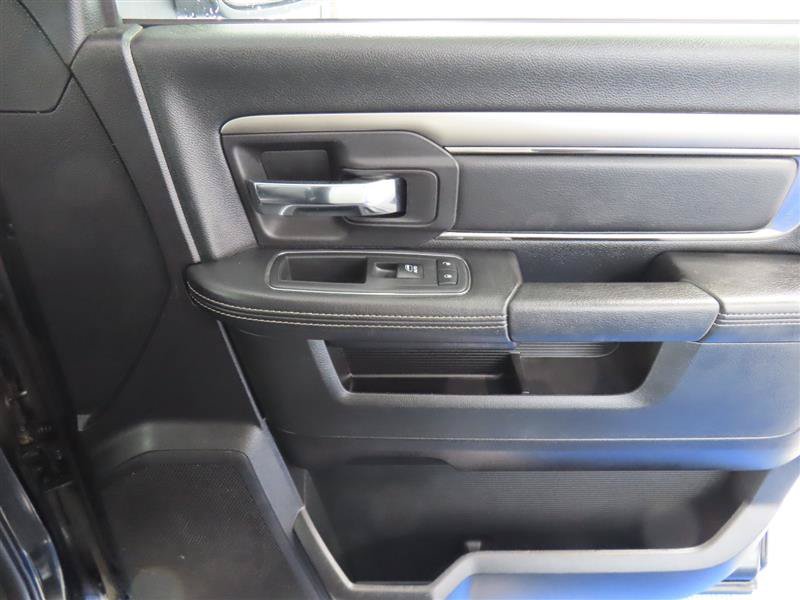 Used 2016 RAM 1500 Sport w/ Black Ram 1500 Sport Group AWD/4WD image 32