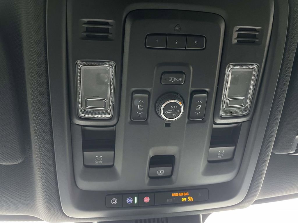 Used 2023 Chevrolet Tahoe LT w/ Luxury Package image 23