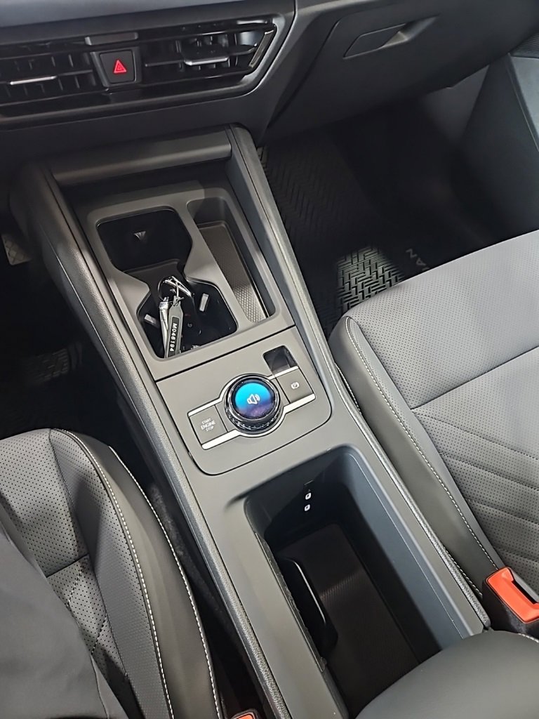 New 2026 Volkswagen Tiguan SE image 32