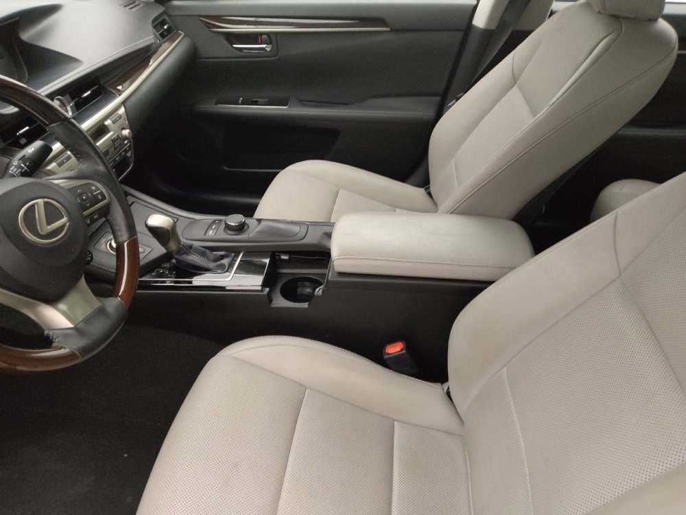 Used 2018 Lexus ES 350 w/ Premier Package image 17