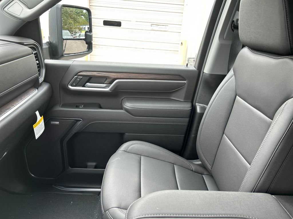 New 2026 GMC Sierra 2500 SLT w/ SLT Premium Package image 22