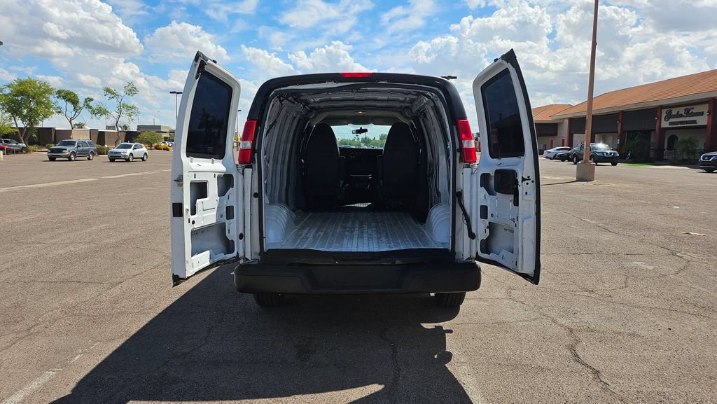 Used 2014 Chevrolet Express 1500 RWD image 13