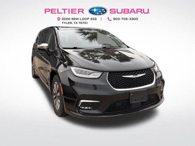 Used 2022 Chrysler Pacifica Limited FWD image 1
