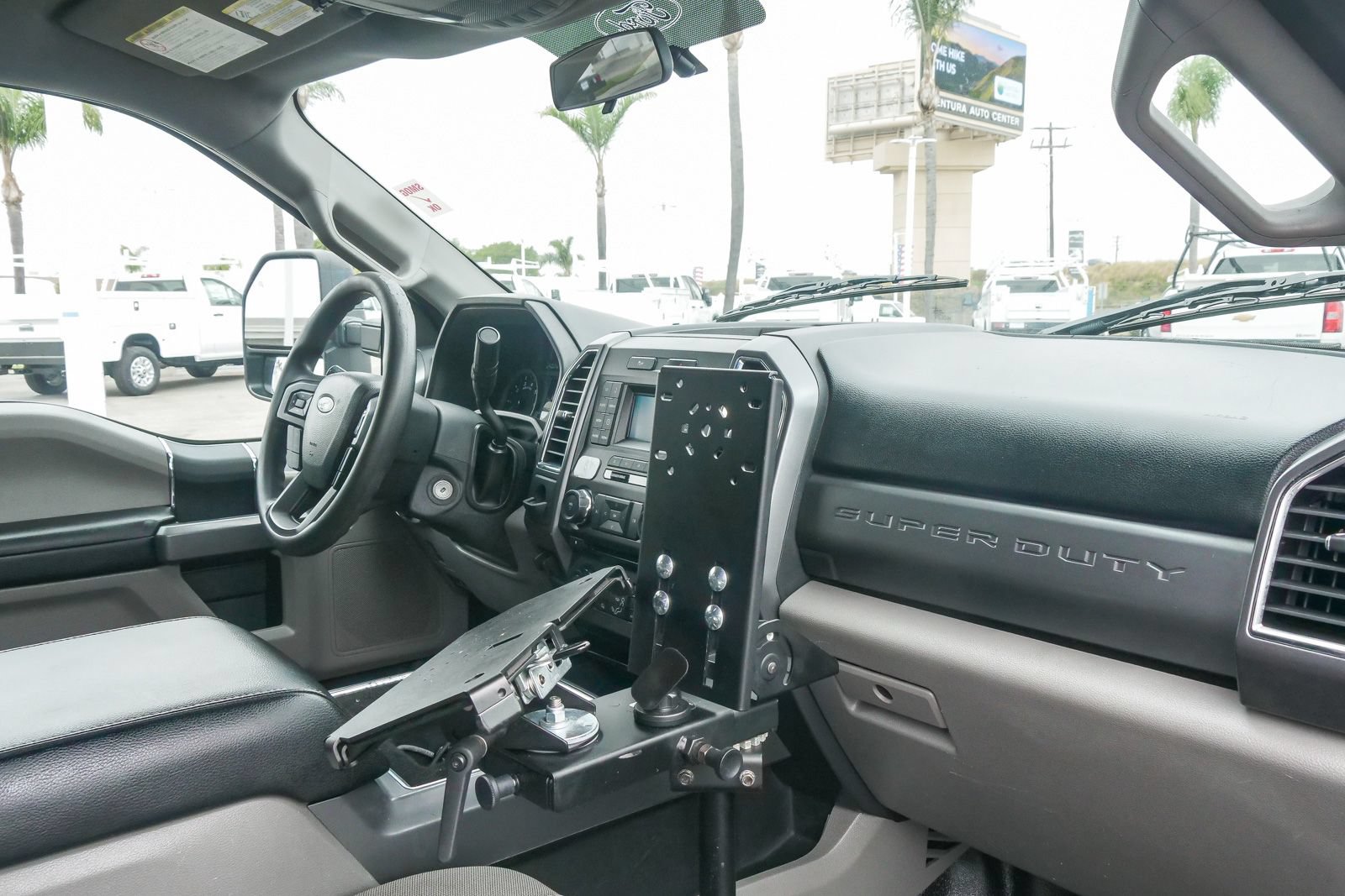 Used 2017 Ford F350 XLT w/ XLT Value Package RWD image 12