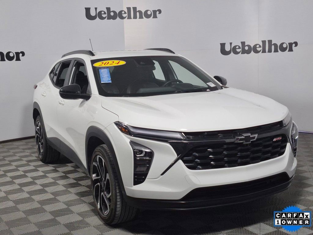 Certified 2024 Chevrolet Trax RS image 1