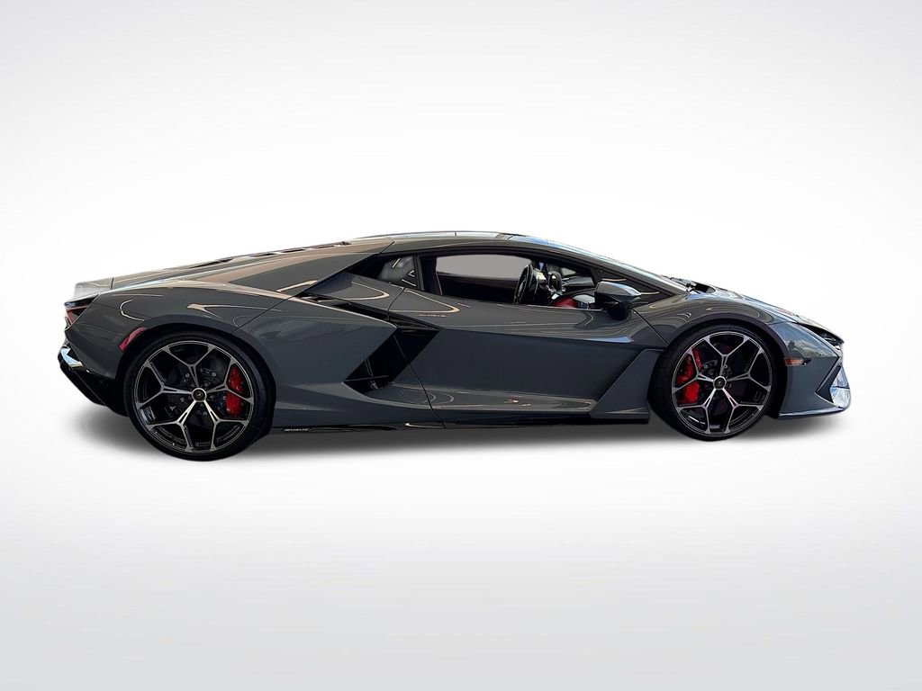 Used 2024 Lamborghini Revuelto image 6