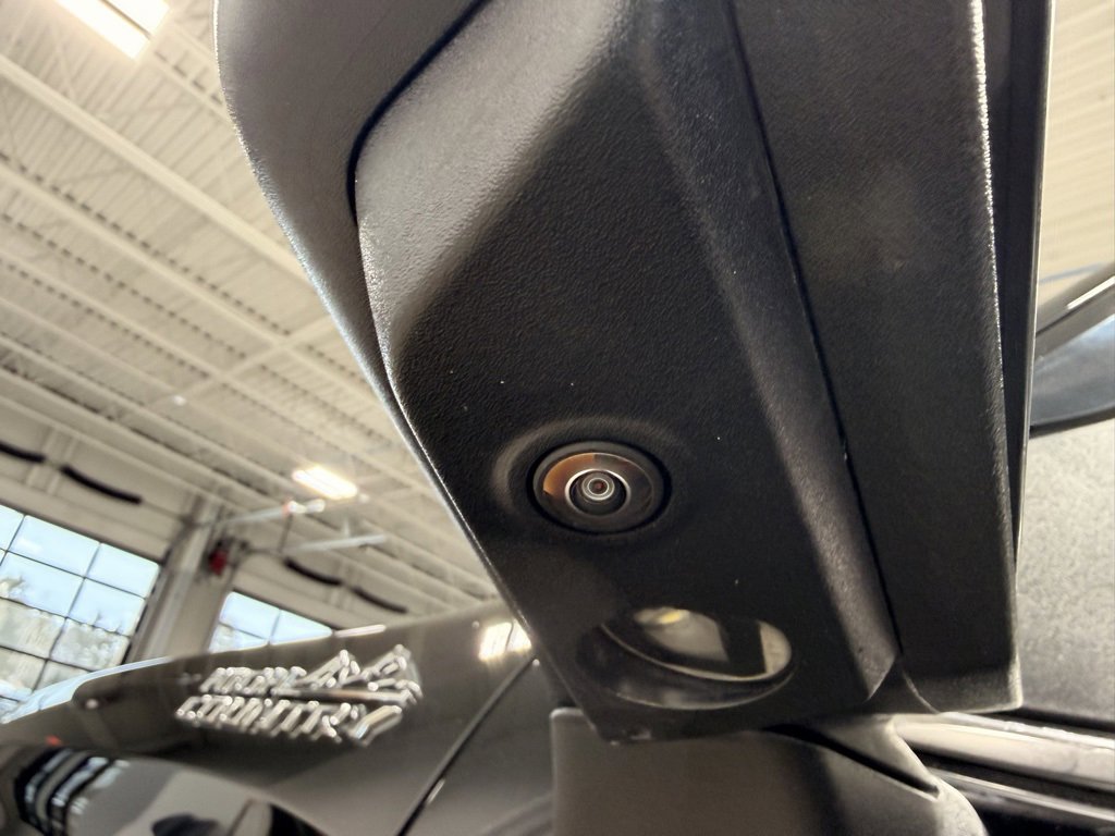 Used 2022 Chevrolet Silverado 1500 High Country w/ Z71 Off-Road Package image 16