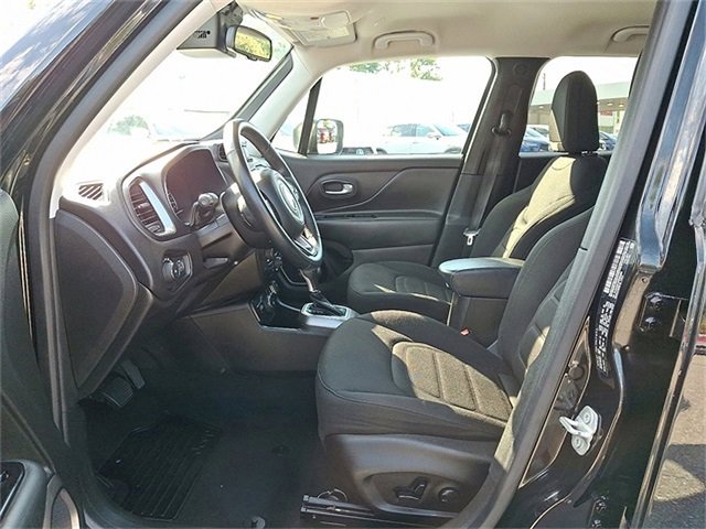 Used 2022 Jeep Renegade Latitude w/ Convenience Group image 13