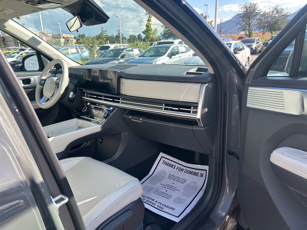Used 2026 Hyundai Santa Fe SEL AWD/4WD image 10
