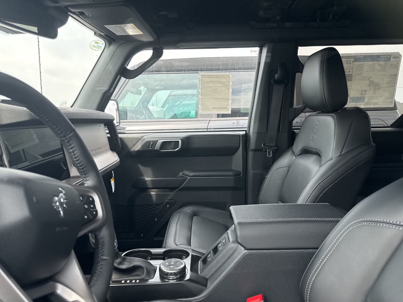 New 2026 Ford Bronco Outer Banks AWD/4WD image 30
