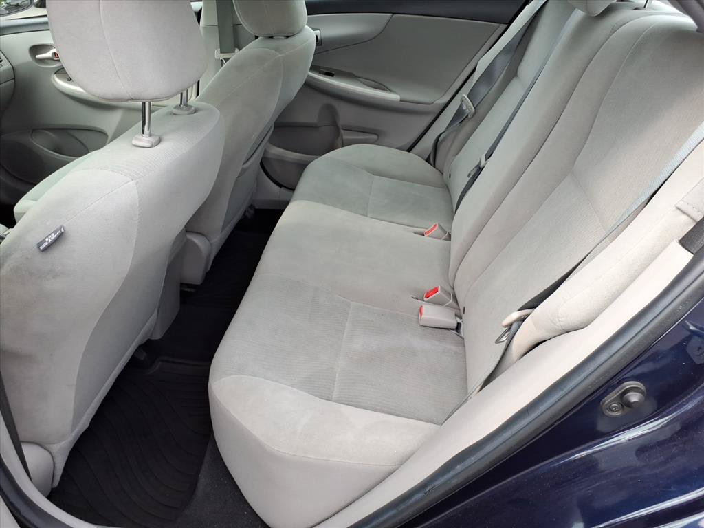 Used 2013 Toyota Corolla LE w/ Premium Pkg FWD image 7
