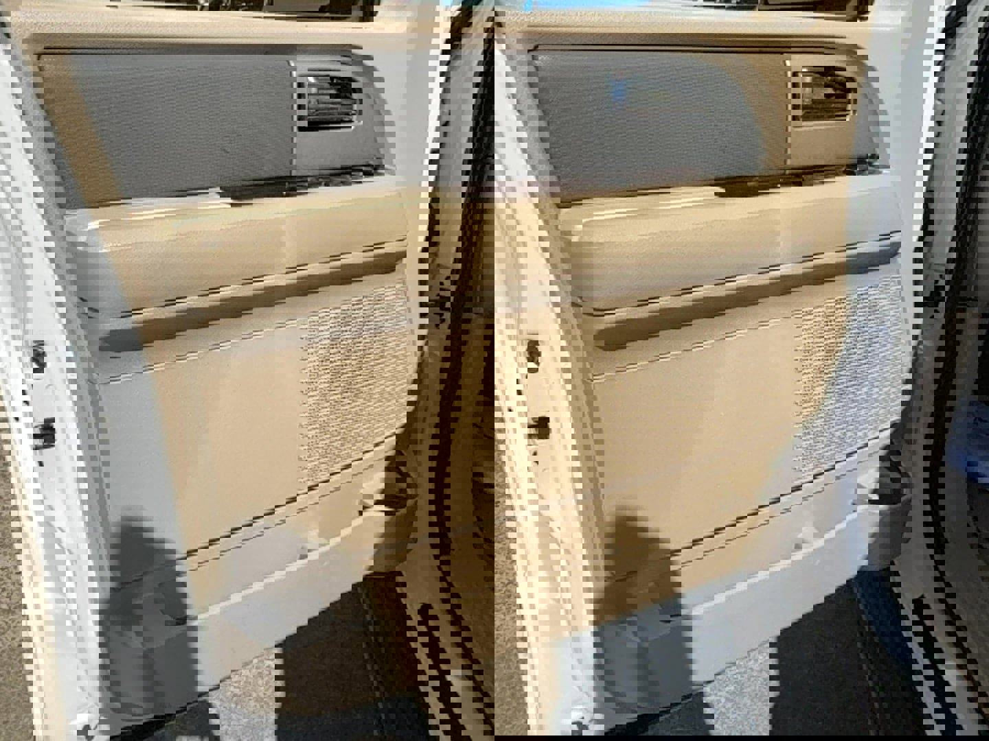 Used 2013 Ford Expedition EL XLT image 19