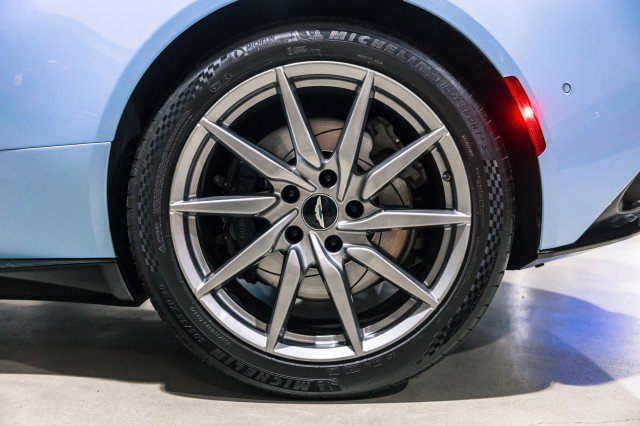 Used 2017 Aston Martin DB11 V12 image 36