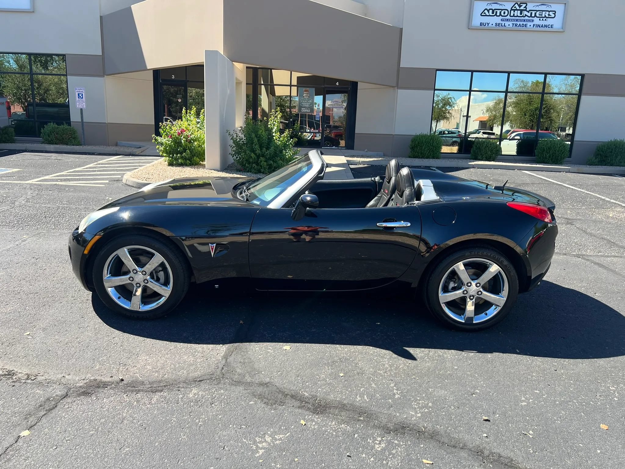 Used 2009 Pontiac Solstice GXP w/ Premium Package RWD image 9