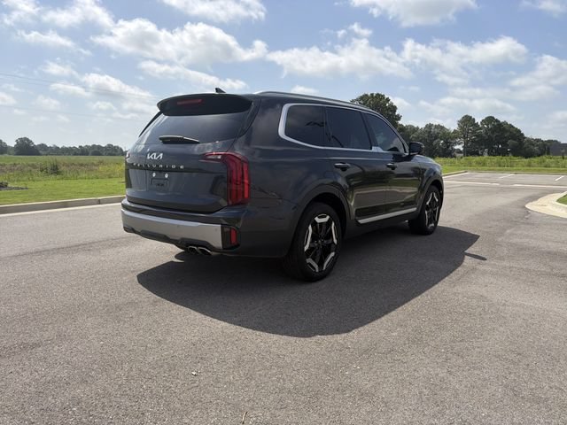 Used 2025 Kia Telluride S FWD image 5