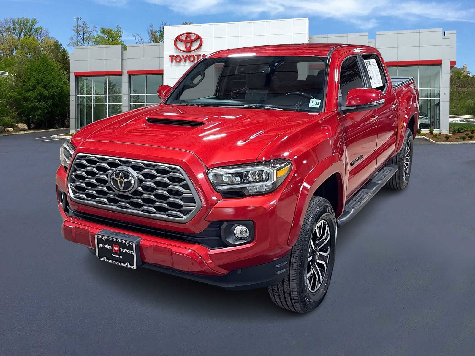 Used 2023 Toyota Tacoma TRD Sport AWD/4WD video 1