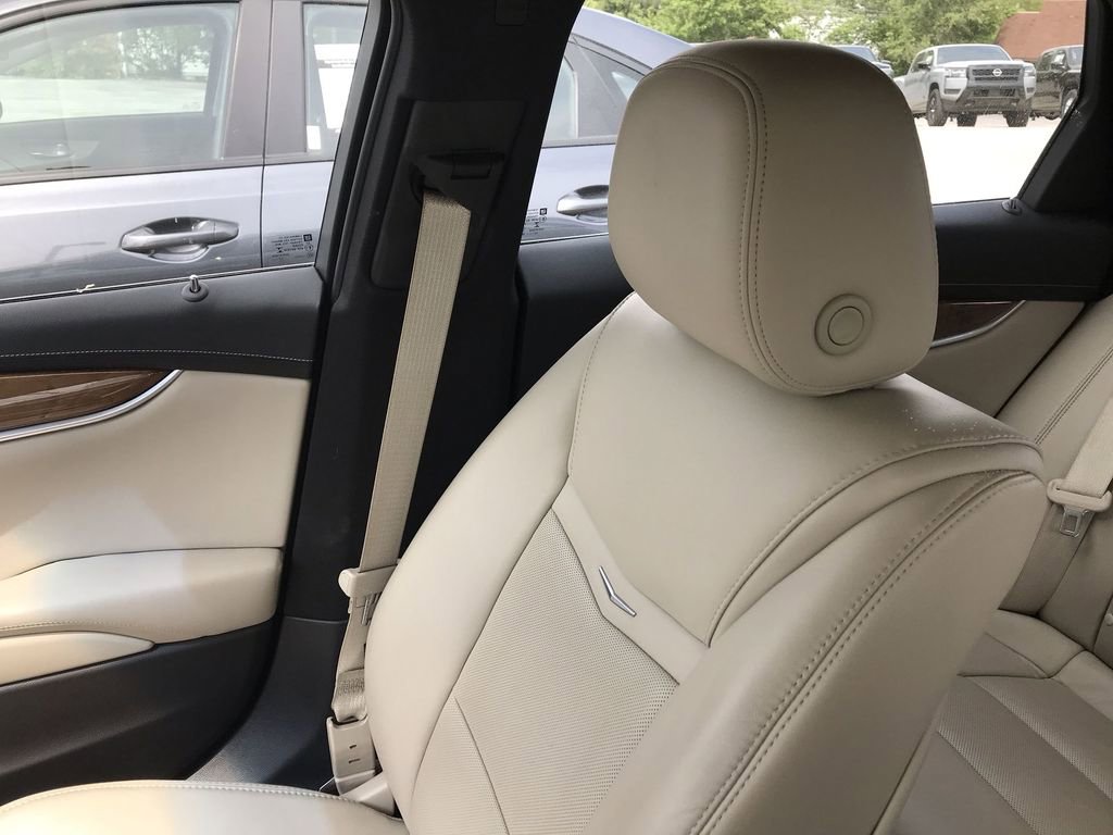 Used 2018 Cadillac XTS Luxury FWD image 23