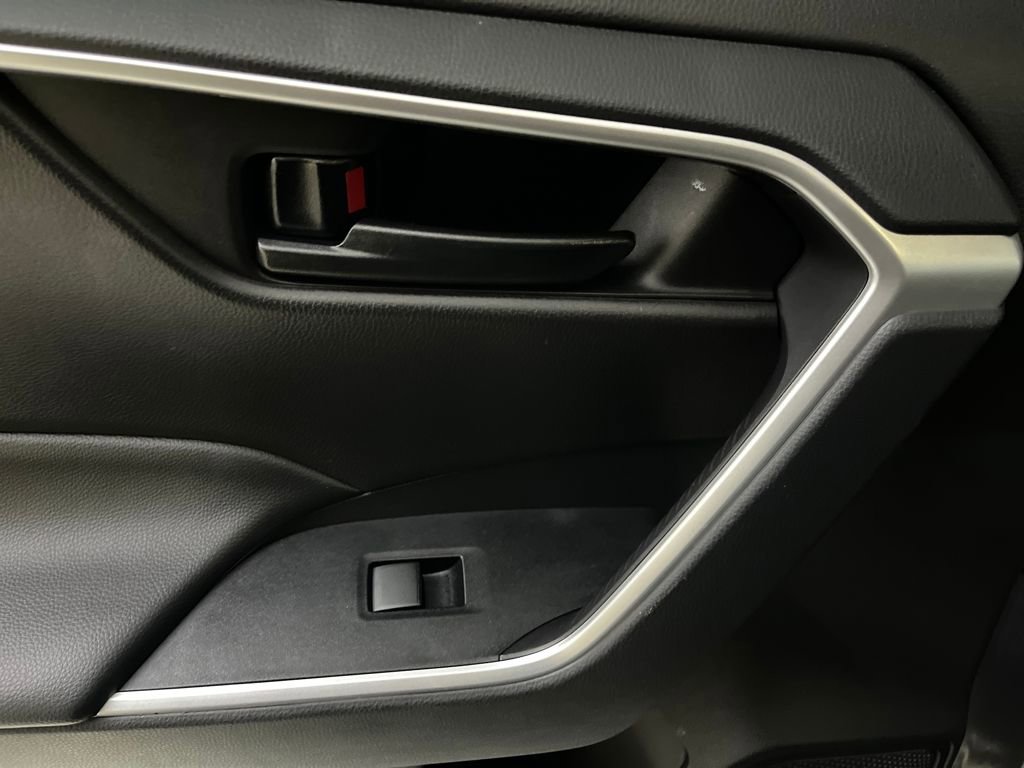 Used 2023 Toyota RAV4 LE image 54