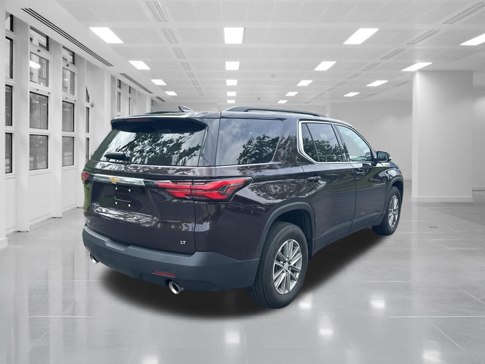 Used 2023 Chevrolet Traverse LT FWD image 8
