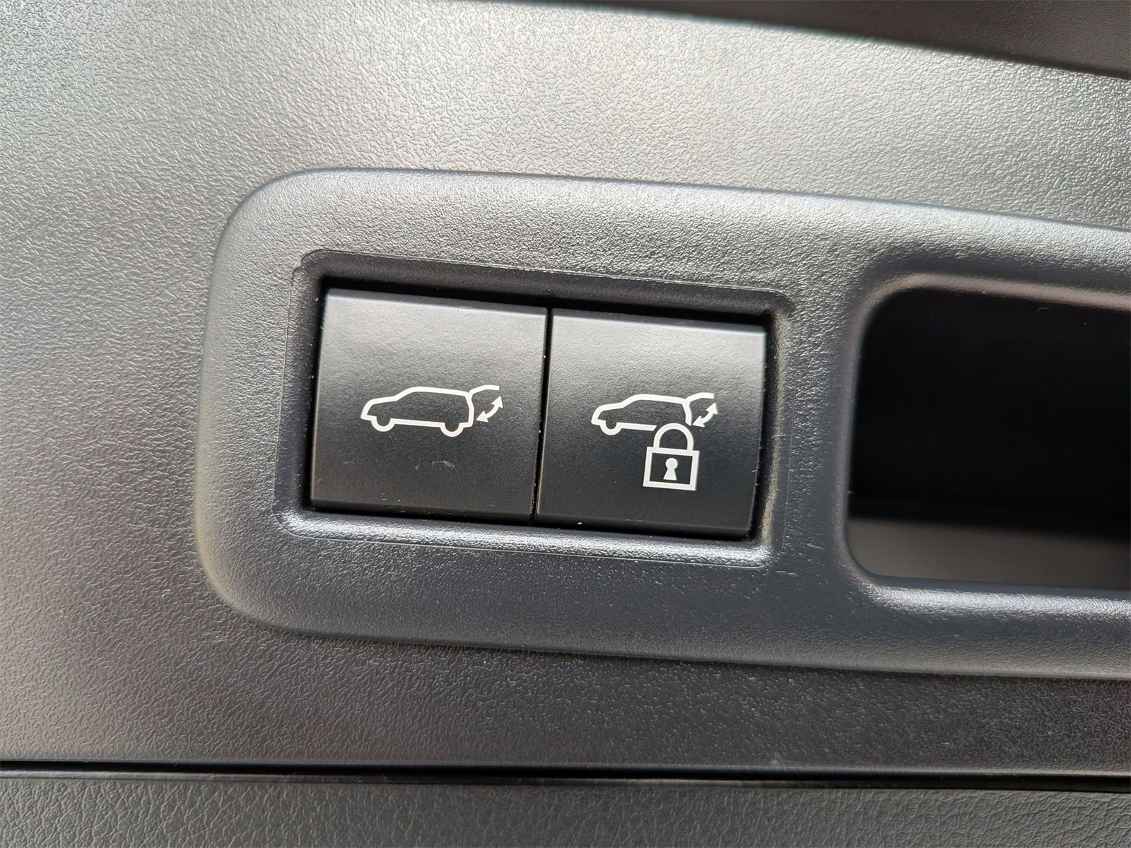 Used 2023 Lexus UX 250h F Sport image 33