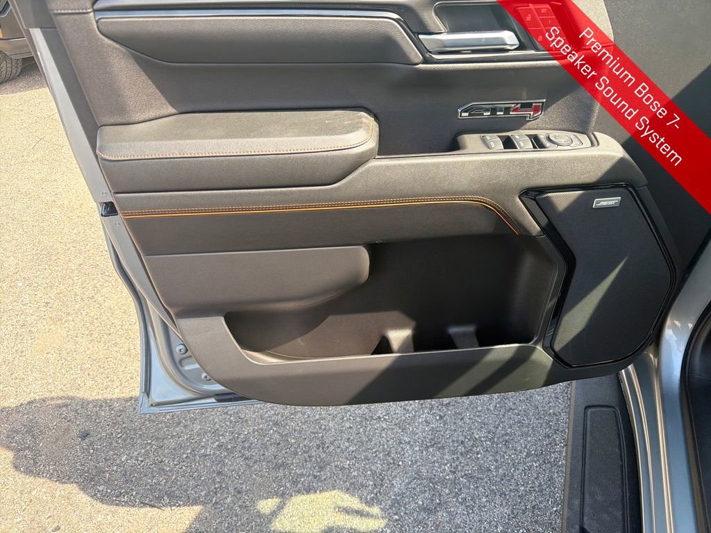 Used 2023 GMC Sierra 1500 AT4 w/ AT4 Premium Package AWD/4WD image 12