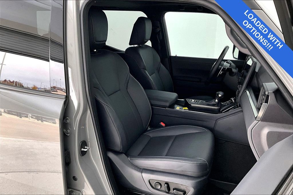 Used 2025 Lexus GX 550 image 10