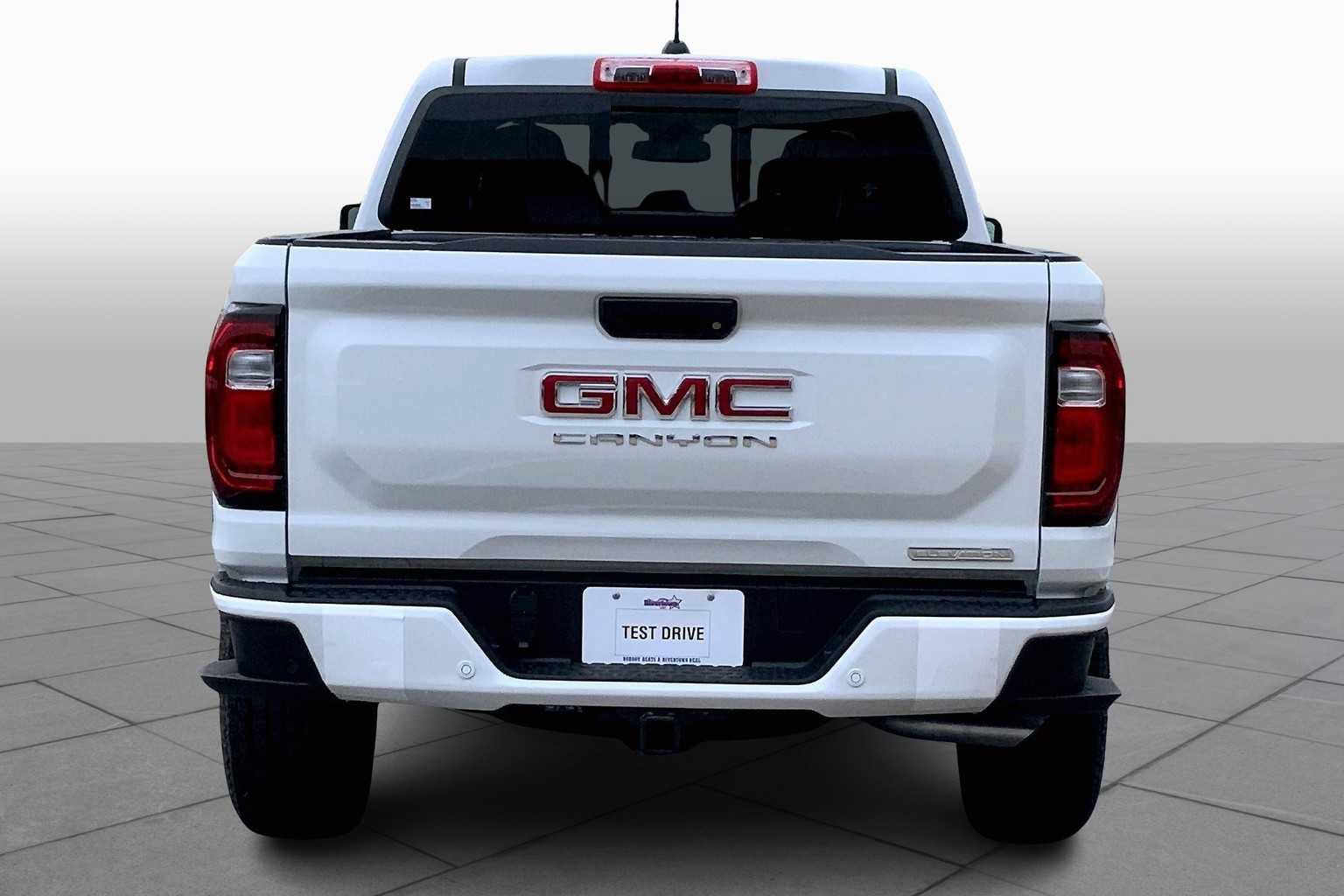 New 2025 GMC Canyon Elevation w/ Convenience Package RWD image 4