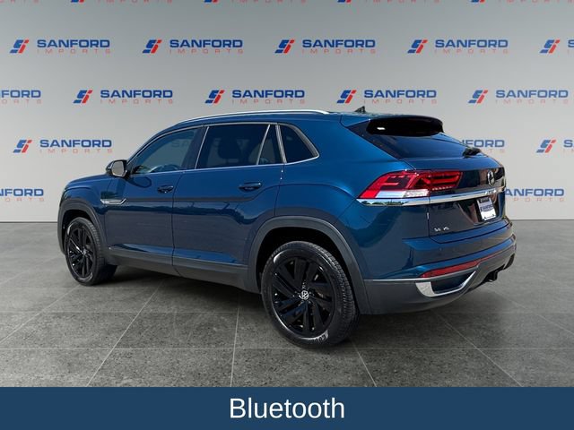 Used 2022 Volkswagen Atlas Cross Sport SE w/ Black Wheel Package AWD/4WD image 4