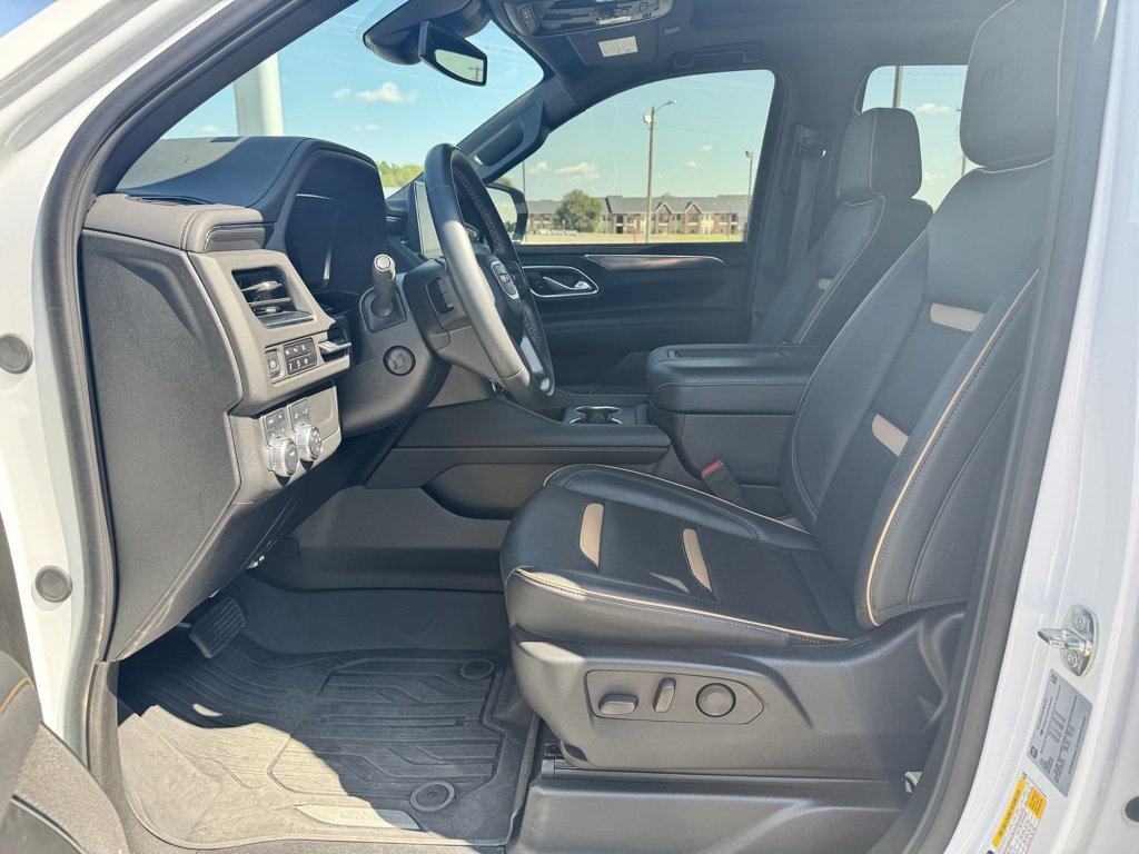 Used 2024 GMC Yukon AT4 w/ Technology Package image 20