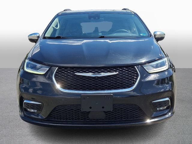 Used 2023 Chrysler Pacifica Limited FWD video 2