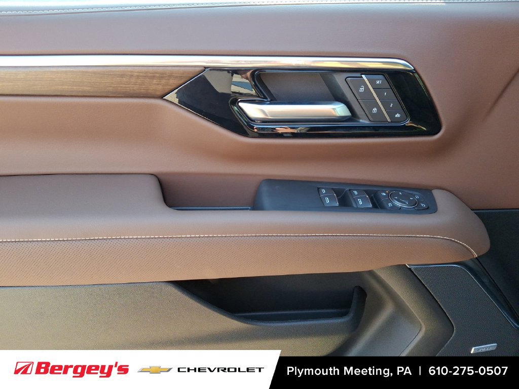 New 2026 Chevrolet Tahoe High Country AWD/4WD image 8