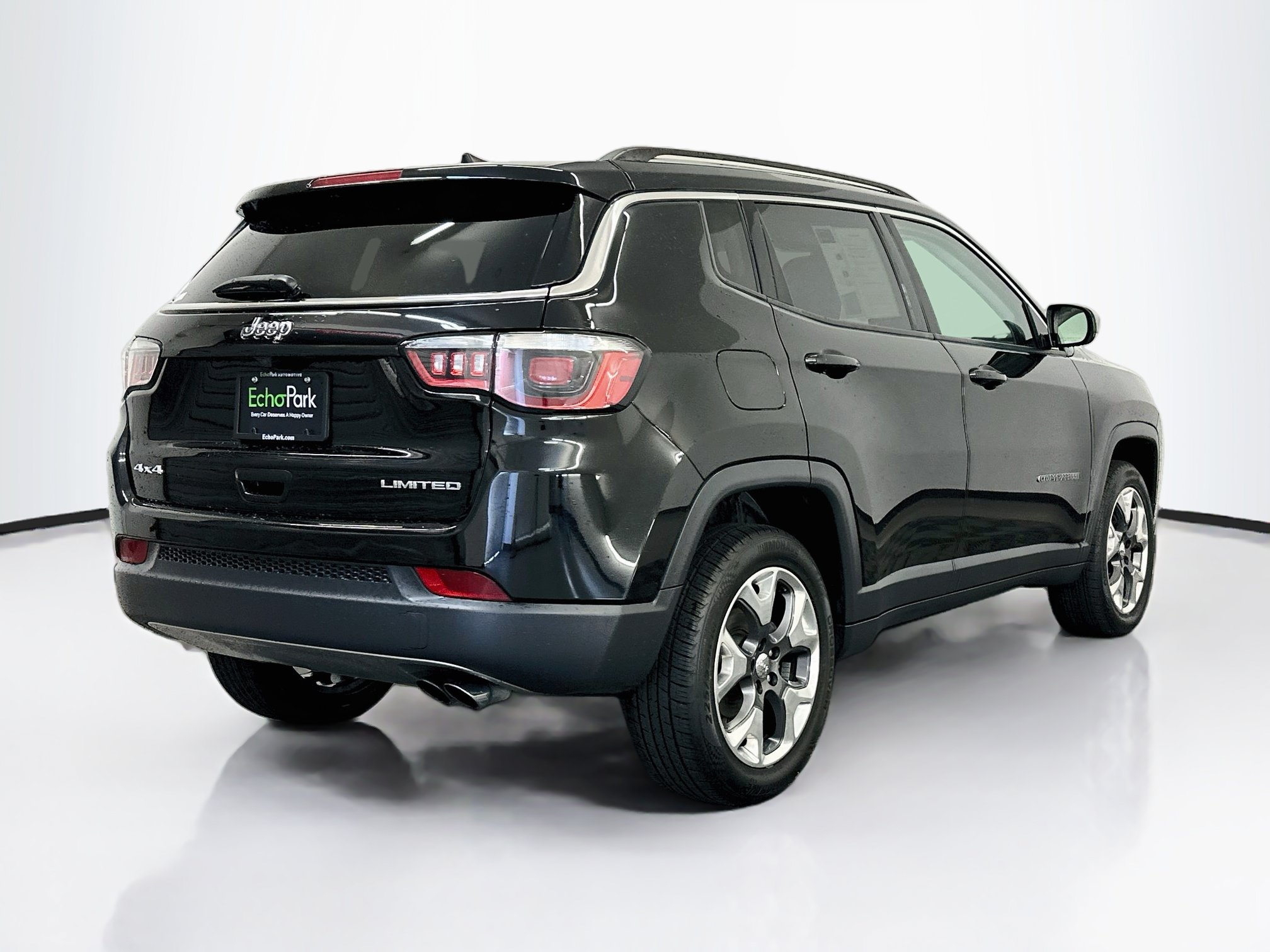 Used 2019 Jeep Compass Limited AWD/4WD image 9