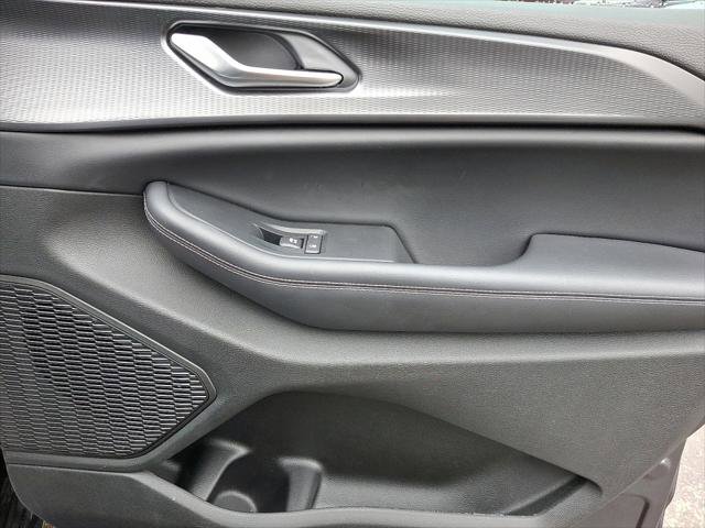 Certified 2023 Jeep Grand Cherokee Altitude image 10